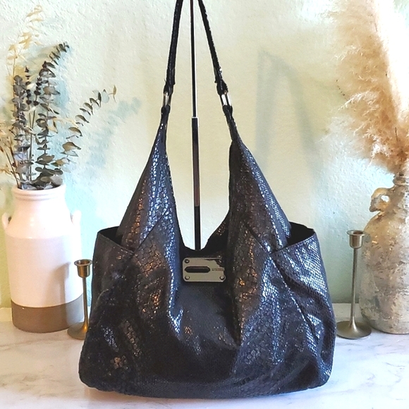 Sac Hobo Kenneth Cole REACTION – Occasion Pour Femme